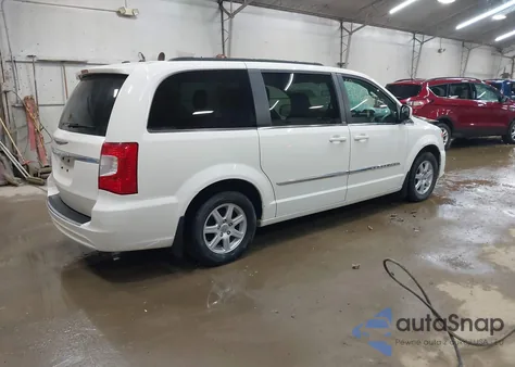 2011 Chrysler Town & Country Touring из США, поврежденный, VIN 2A4RR5DG0BR676646